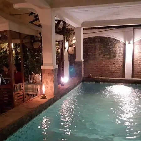 Best Price Ho Tay Villa Rooms With Garden & Pool For Long Stay
